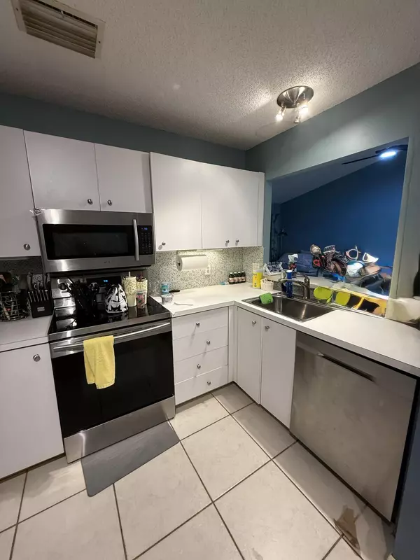 Boynton Beach, FL 33437,9940 Watermill F CIR F