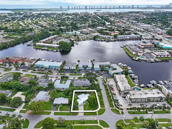 North Palm Beach, FL 33408,400 Northlake DR