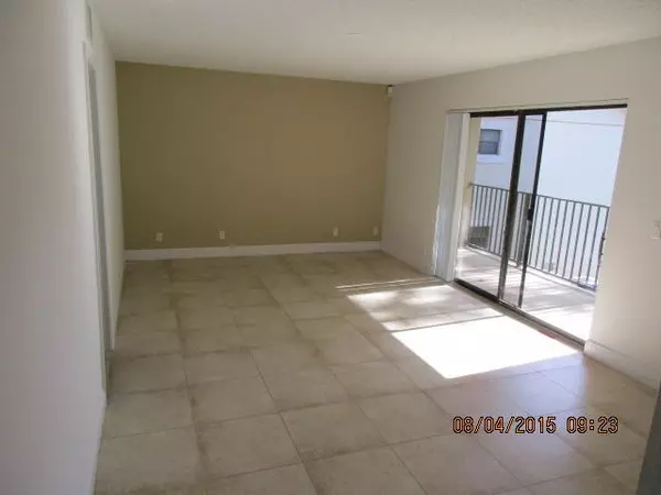 West Palm Beach, FL 33411,1680 E Windorah WAY E