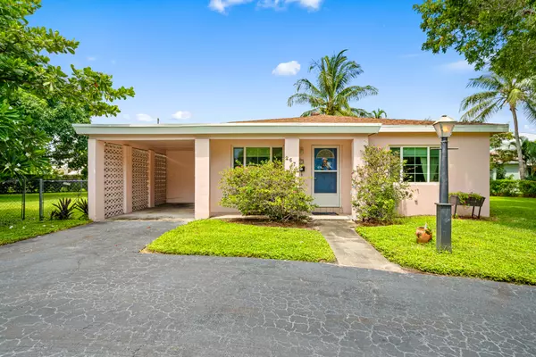 267 NE 15th ST, Delray Beach, FL 33444