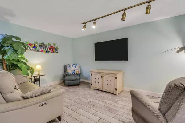 Jupiter, FL 33458,128 Sherwood CIR 13b