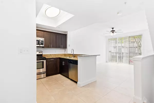 Boca Raton, FL 33433,20889 Saint Andrews BLVD