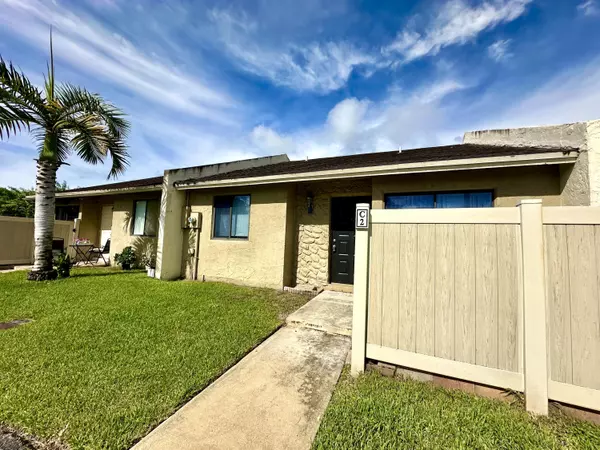 Boca Raton, FL 33428,10128 E Boca BND C2