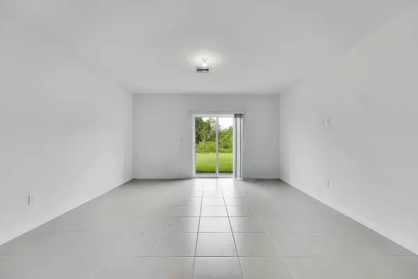 Fort Pierce, FL 34947,662 Carlyle WAY