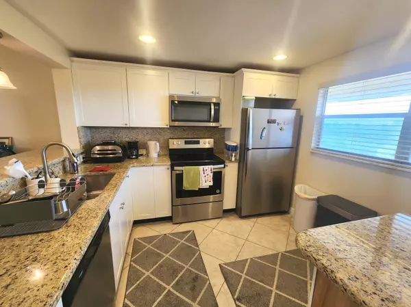 Lake Worth, FL 33467,3755 Via Poinciana 607