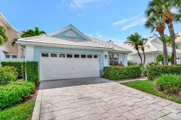 17 Blenheim CT, Palm Beach Gardens, FL 33418