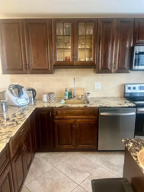 West Palm Beach, FL 33417,2794 Tennis Club DR 504