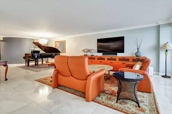 Fort Lauderdale, FL 33316,2200 S Ocean LN 805