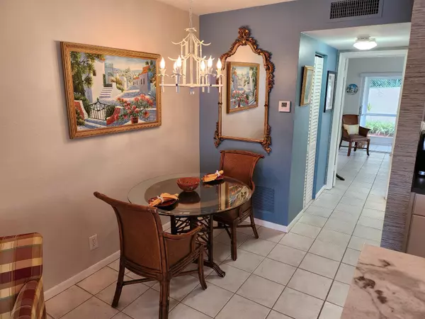 Lake Worth Beach, FL 33461,3120 Cynthia LN 110
