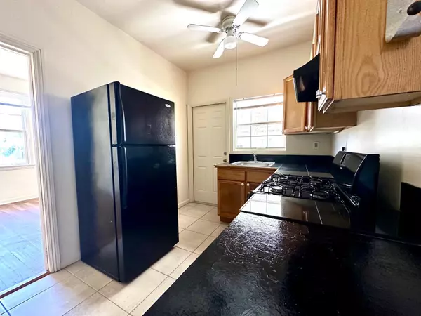 West Palm Beach, FL 33407,2016 Broward AVE 1