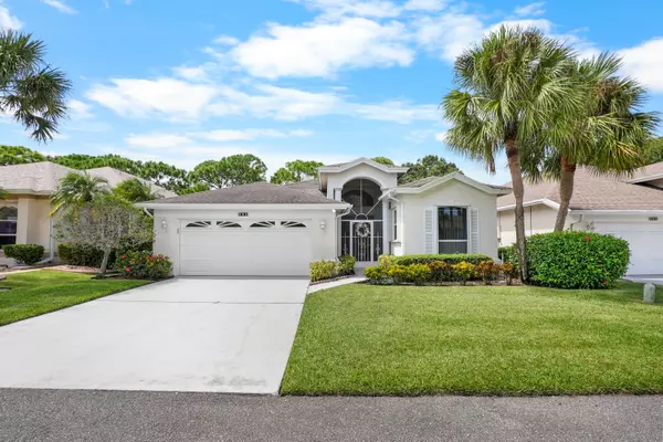 504 NW Lambrusco DR, Port Saint Lucie, FL 34986