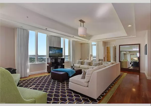 Riviera Beach, FL 33404,3800 N N Ocean DR 2000