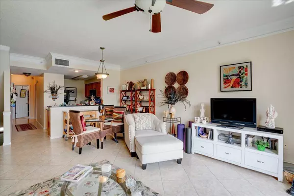 Delray Beach, FL 33444,2012 Alta Meadows LN 103