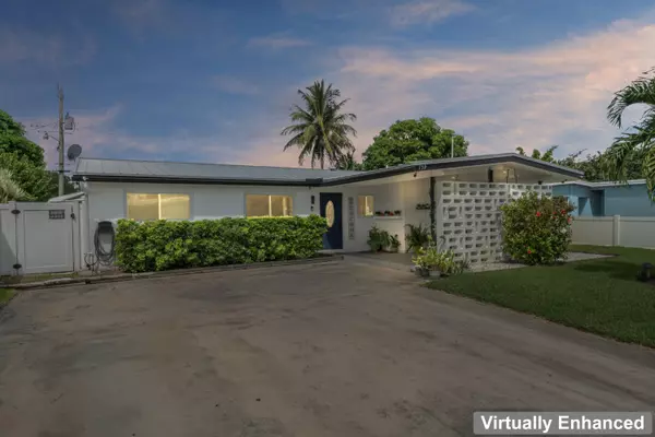 Royal Palm Beach, FL 33411,759 Hibiscus DR