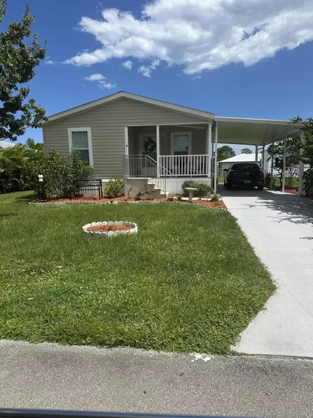 6 Isabella LN, Port Saint Lucie, FL 34952