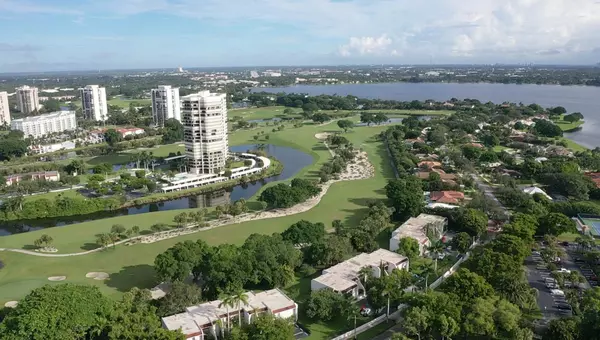 West Palm Beach, FL 33401,1739 Embassy DR 202