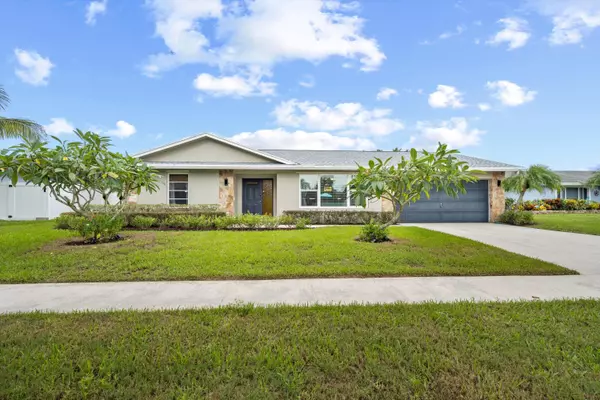Lake Worth, FL 33463,5445 S Sandhurst Circle