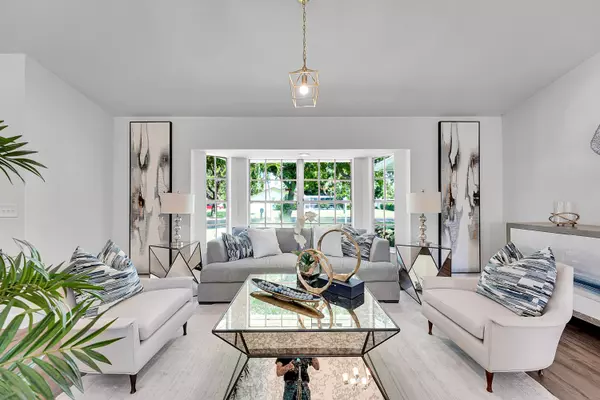 West Palm Beach, FL 33407,2114 Echo Lake DR