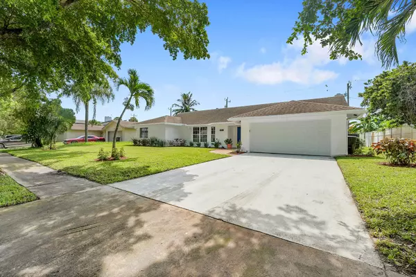 West Palm Beach, FL 33407,2114 Echo Lake DR