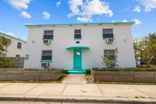 Lake Worth Beach, FL 33460,713 S 2nd AVE