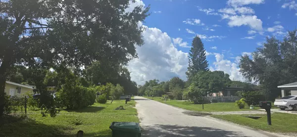 Fort Pierce, FL 34947,208 N 40th ST