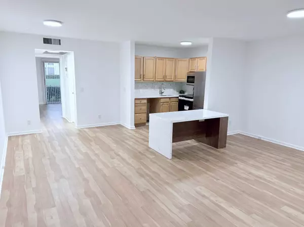 Boca Raton, FL 33434,296 Mansfield H