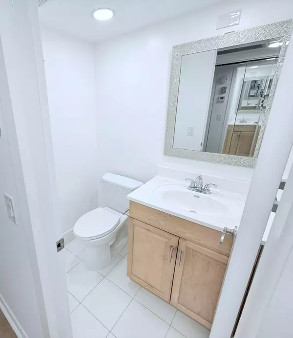 Boca Raton, FL 33434,296 Mansfield H