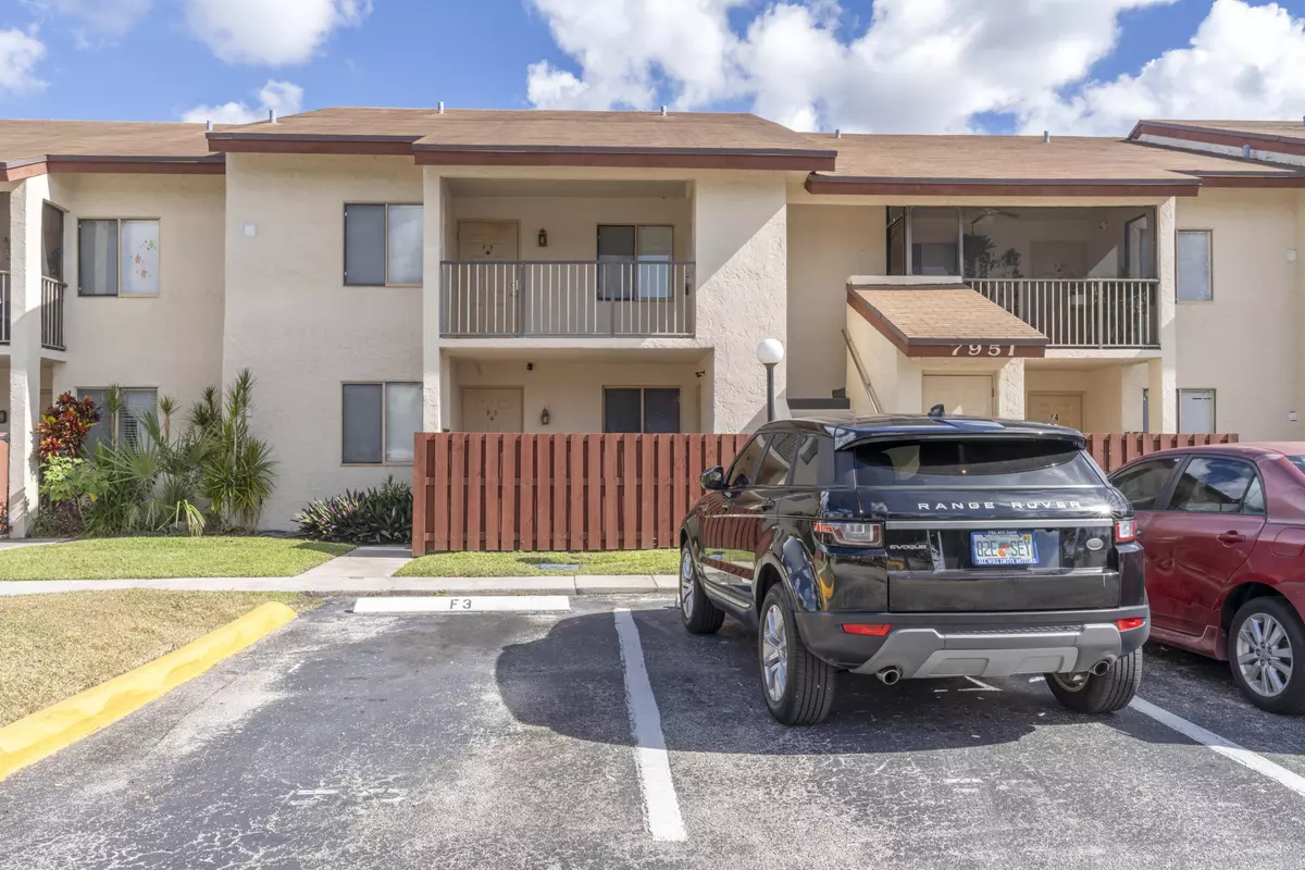 North Lauderdale, FL 33068,7951 Southgate BLVD F9