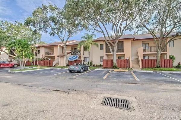 7951 Southgate BLVD F9, North Lauderdale, FL 33068