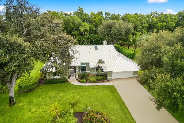 737 SW Wood Creek DR, Palm City, FL 34990