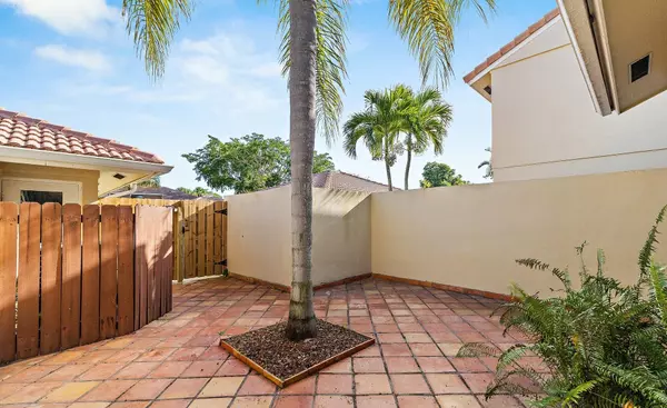 Palm Beach Gardens, FL 33418,271 Old Meadow WAY