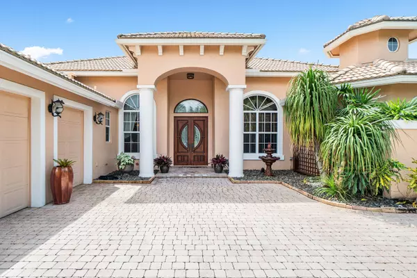 Palm Beach Gardens, FL 33418,137 Pembroke DR