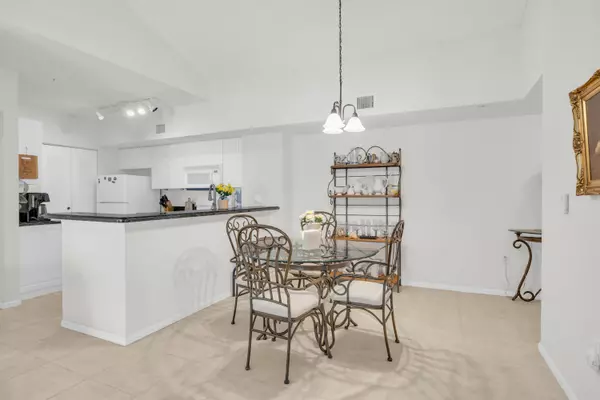 Tequesta, FL 33469,248 Village BLVD 3202