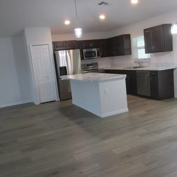 Port Saint Lucie, FL 34952,1726 SE Minorca AVE