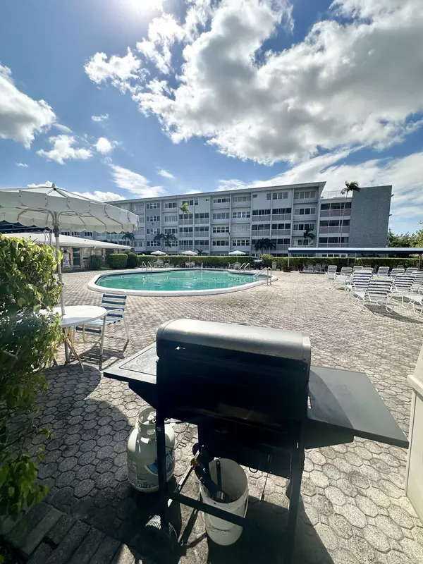 Hallandale Beach, FL 33009,330 SE 2nd ST 501g