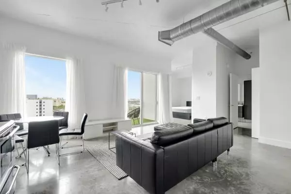 Miami, FL 33130,10 SW South River DR 1405