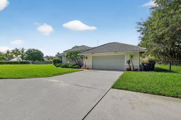 Lake Worth, FL 33449,5551 Lago Del Sol DR