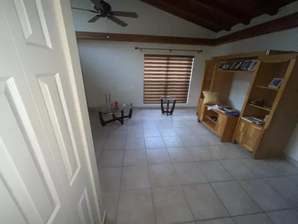 Pembroke Pines, FL 33024,9930 NW 10th ST 9