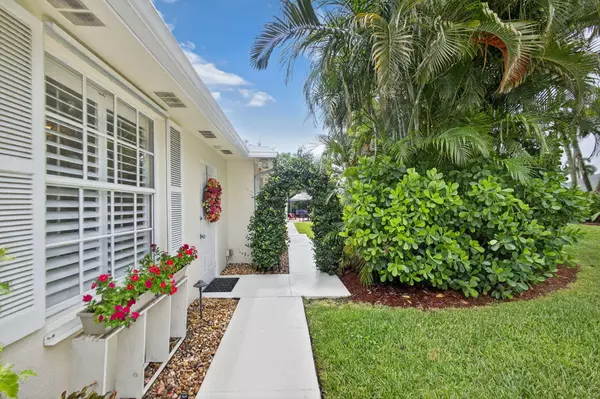 Jupiter, FL 33458,128 Brier CIR