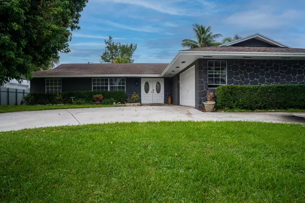 1538 Bresee RD, West Palm Beach, FL 33415