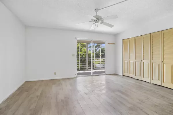 Deerfield Beach, FL 33442,3150 Cambridge G 3150