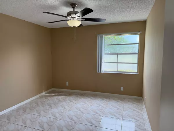 Delray Beach, FL 33484,795 Normandy Q