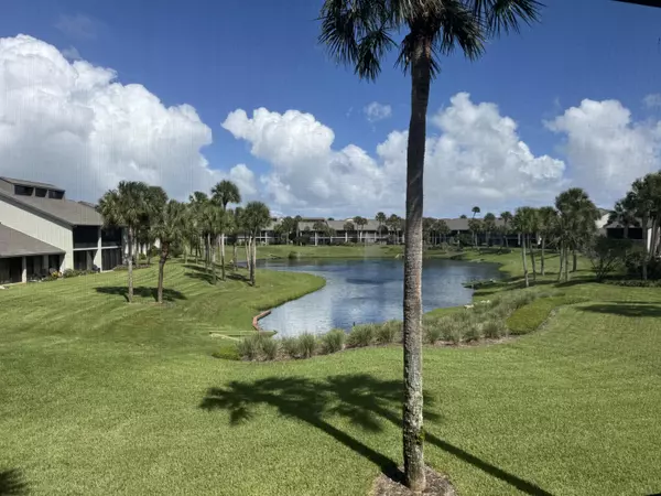 106 Village Del Lago CIR, St. Augustine, FL 32080