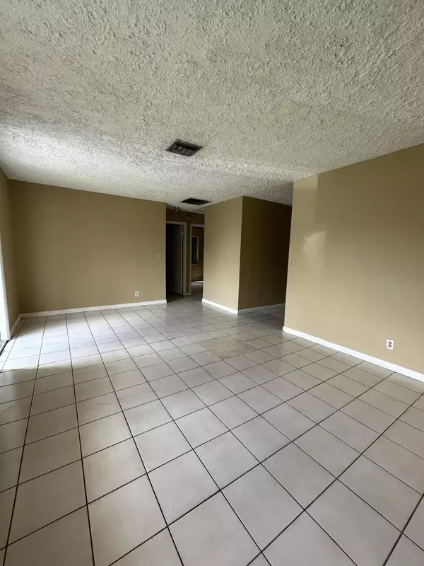 West Palm Beach, FL 33415,1891 Keenland CIR