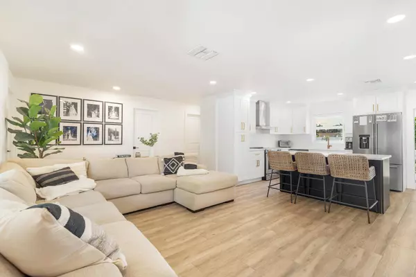 Lake Clarke Shores, FL 33406,1860 W Arabian RD