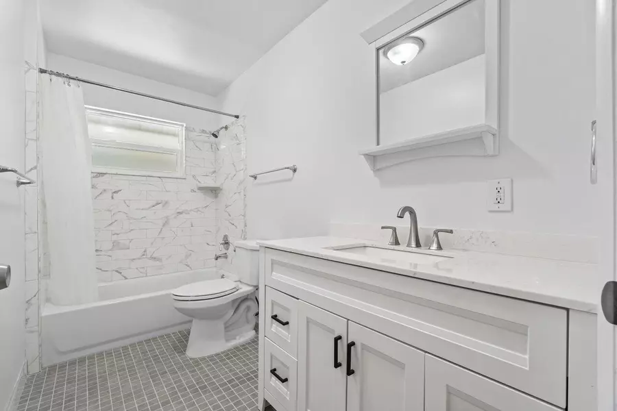 751 Hummingbird WAY 7, North Palm Beach, FL 33408