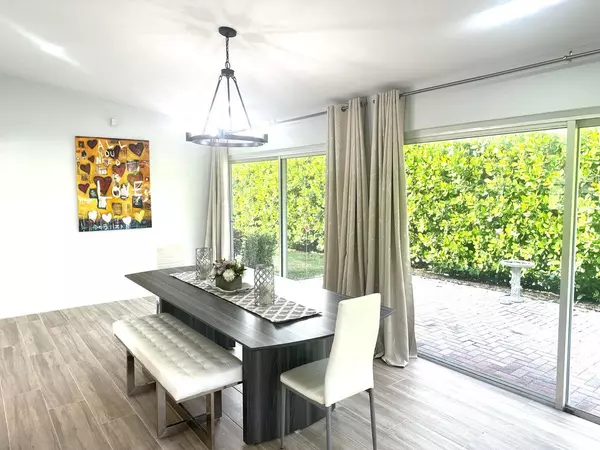 Boynton Beach, FL 33436,10723 S Greentrail DR