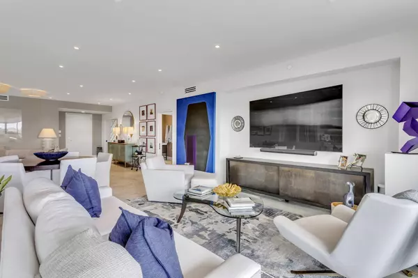 Boca Raton, FL 33432,500 SE Mizner BLVD A704