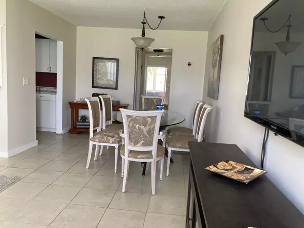 West Palm Beach, FL 33417,75 Salisbury D
