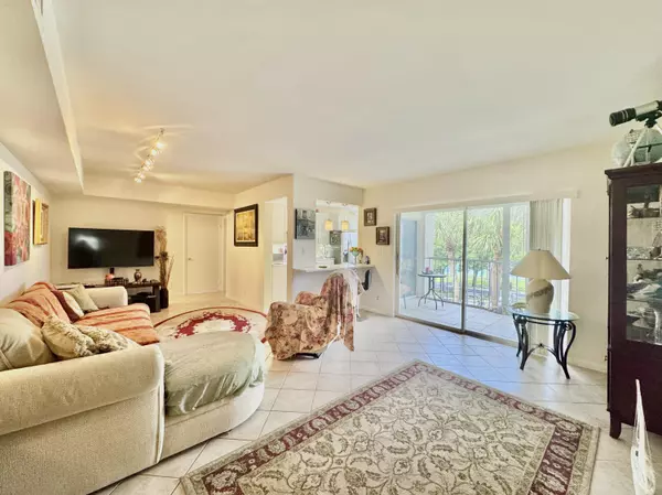 Delray Beach, FL 33484,5910 Morningstar CIR 306